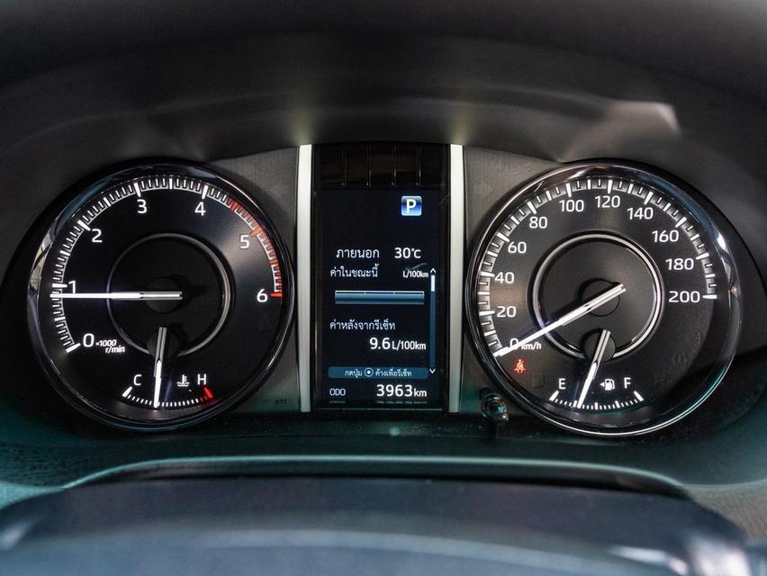TOYOTA FORTUNER 2.4 LEGENDER BLACK TOP 2WD 2026Fortuner Legender Black Top หล่อสุด ทรงสปอร์ต ออฟชั่นเต็ม รูปที่ 8