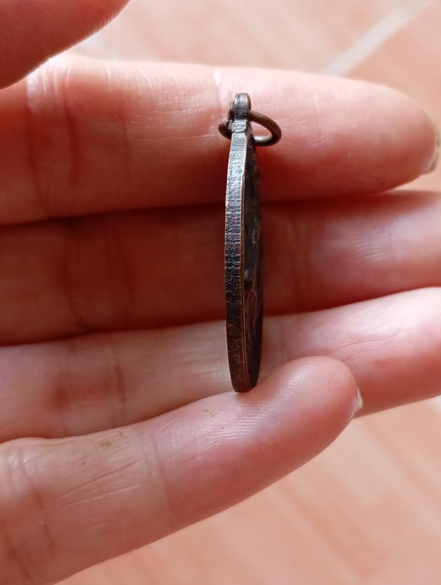 พระเหรียญหลวงพ่อคูณ สภาพสวย รูปที่ 3