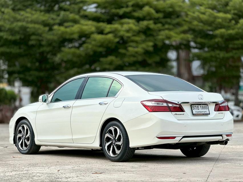 รหัสรถ PAT1995 Honda Accord 2.0E ปี 2017 (G9) สีขาว