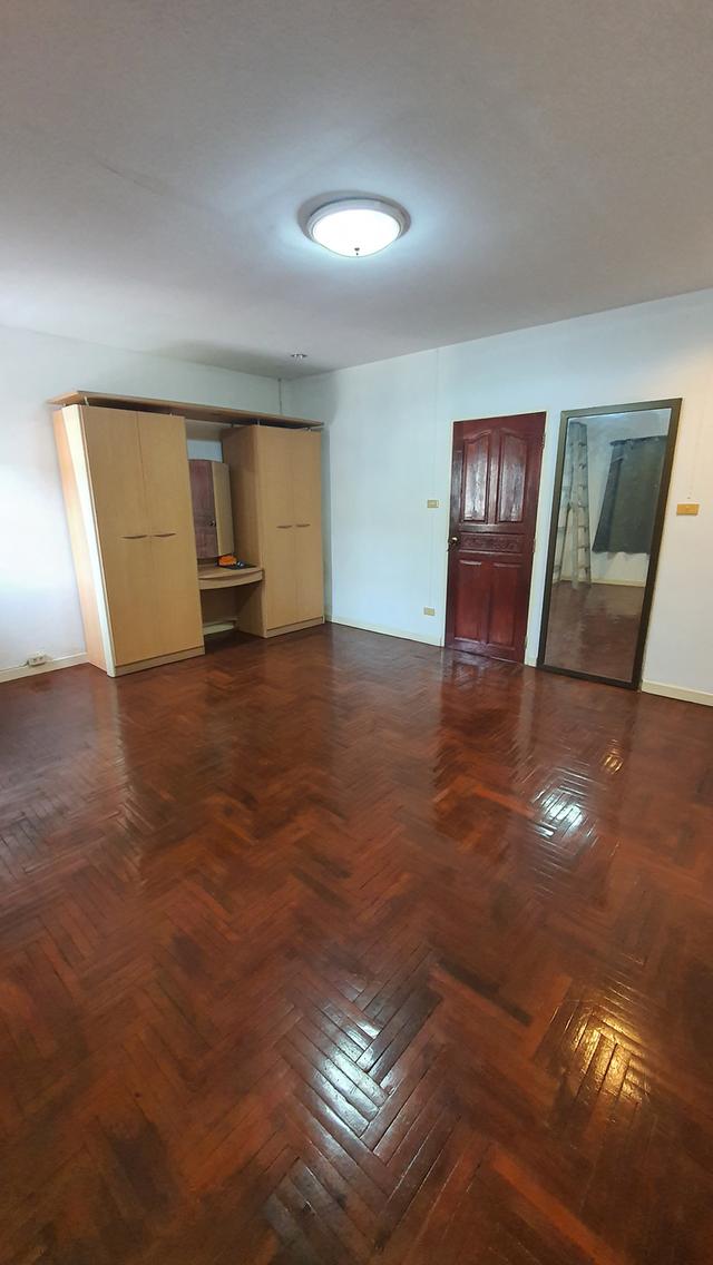 ทาวน์โฮม บ้านรื่นฤดีรามคำแหง180 3