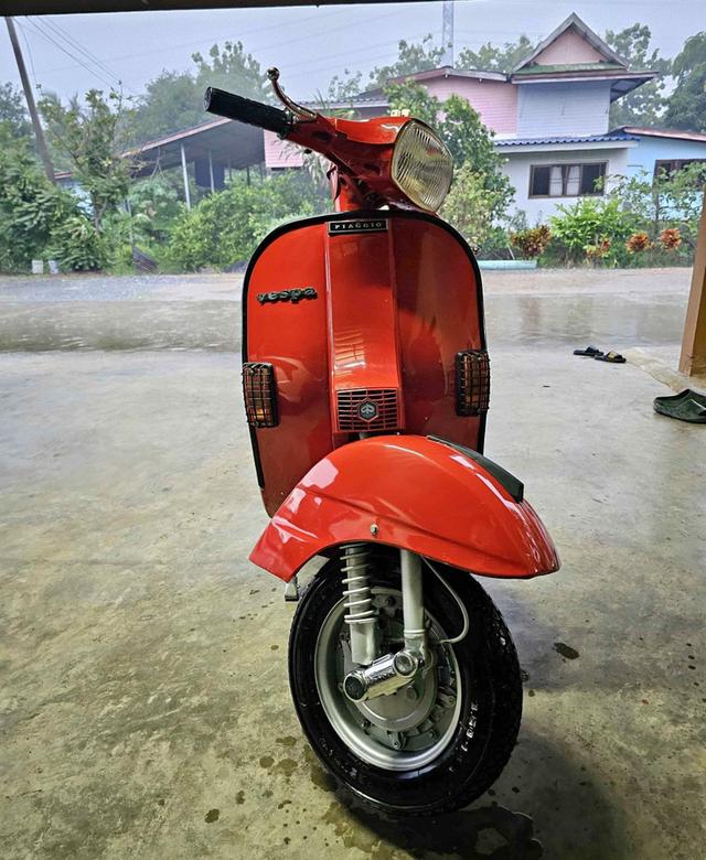 Vespa PX ปี 1984 สีแดงสวยพร้อมใช้งาน