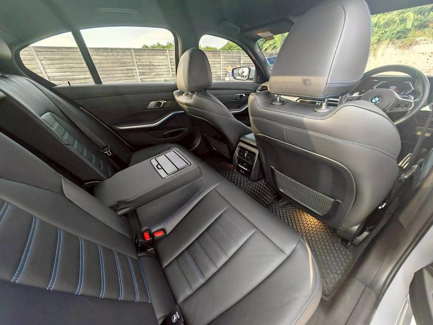 Bmw 320d M​ sport​ LCI 2023 รถสภาพใหม่ป้ายแดง แต่คุ้มราคากว่ากันเยอะ 11