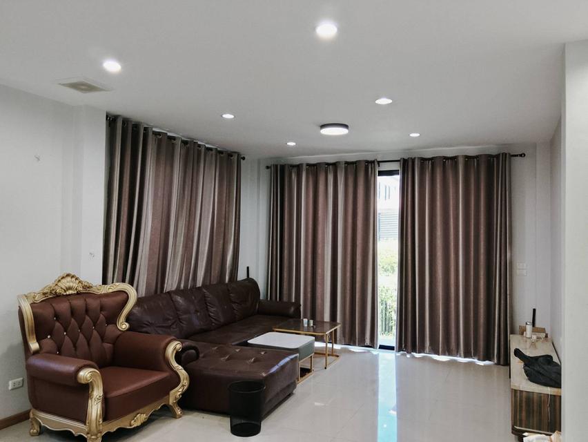 ขายบ้านเดี่ยว 2 ชั้น 3 ห้องนอน 3 ห้องน้ำ 1 ห้องครัว 1 ห้องรับแขก 4