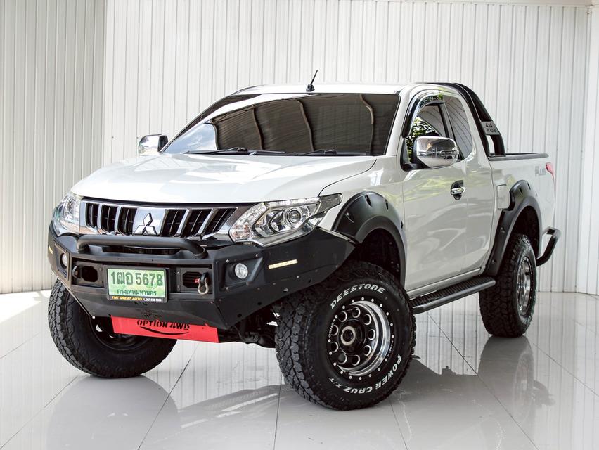 MITSUBISHI TRITON 2.4 MIVEC GLS LTD PLUS MEGACAB 2017 