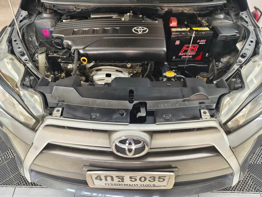 TOYOTA YARIS ECO 1.2 E เกียร์ Auto สีขาว ปี 2015 9