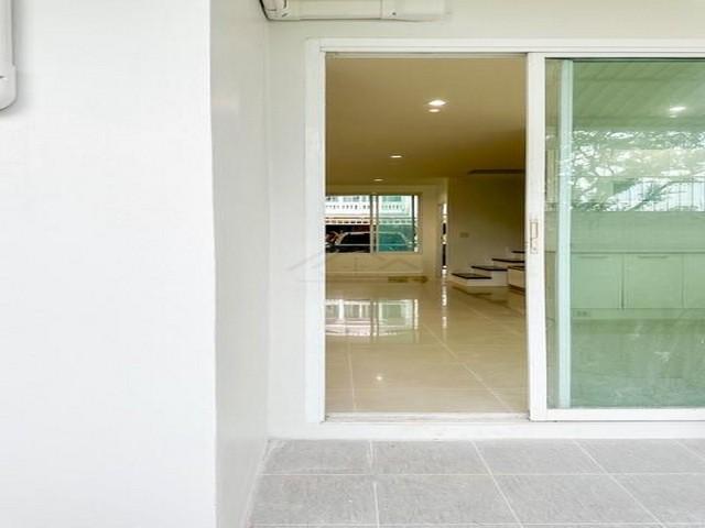 PB5825 ขายทาวน์โฮม ย่านสวนหลวง ร.9 หมู่บ้าน เดอ สยาม สวนหลวง ร.9  7