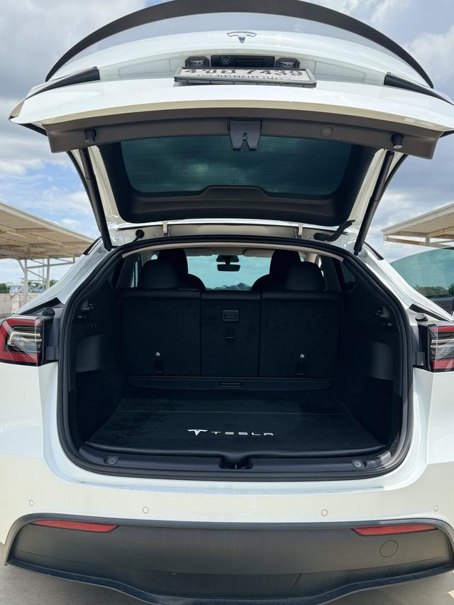 Tesla Model Y Performance ปี 2023ตัวท็อป รูปที่ 17