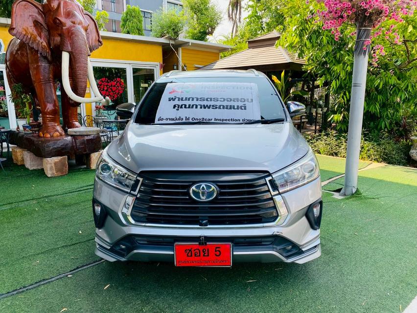 TOYOTA INNOVA CRYSTA 2.8 PREMIUM ปี 2022   หรูหรา ประหยัดน้ำมัน