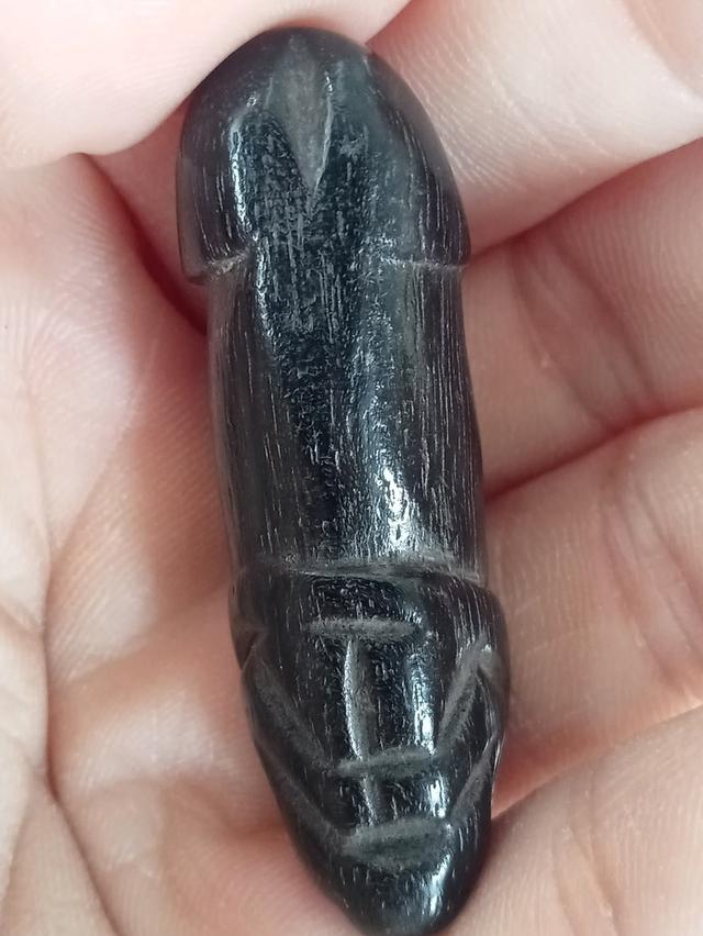 ปลัดขิกหลวงพ่อกลั่น วัดอินทราวาส  2