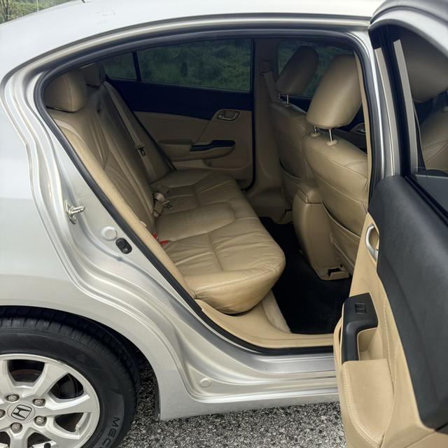 Honda Civic FB 1.8 E AUTO 2013 🔆สวย เดิม น็อตไม่ขยับ ไม่แก็ส 🔆เบาะหนัง พวงมาลัยมัลติ แอร์ออโต้ 14