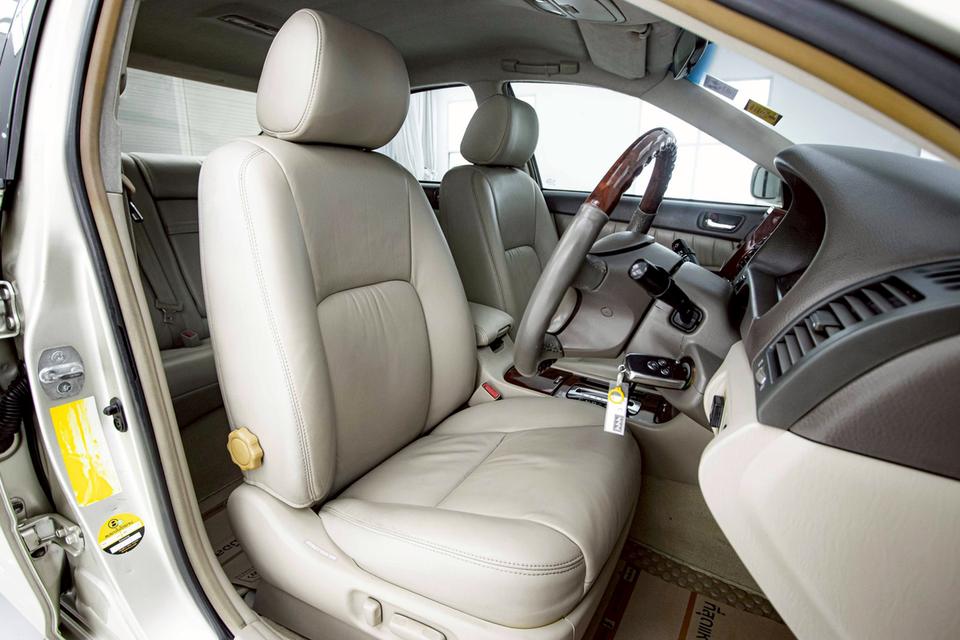 TOYOYA CAMRY 2.4 Q LPG 2004  8
