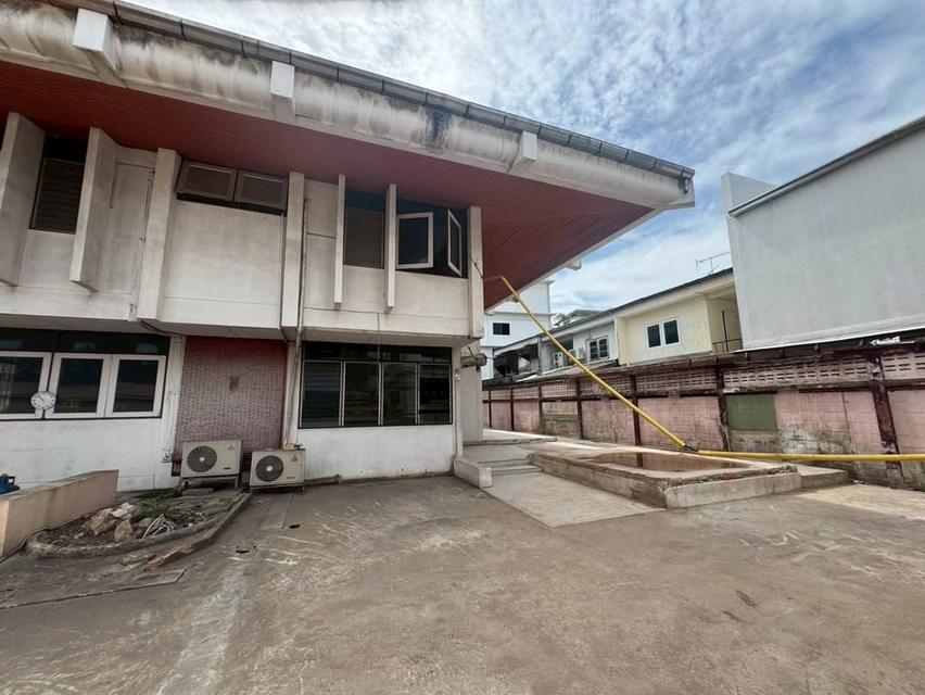 เช่าบ้านเดี่ยวพร้อมที่ดิน แถวสุขุมวิท71 ปรีดีพนมยงค์ 14 1