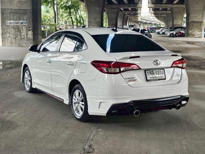 Toyota Yaris 1.2E ปี18 4