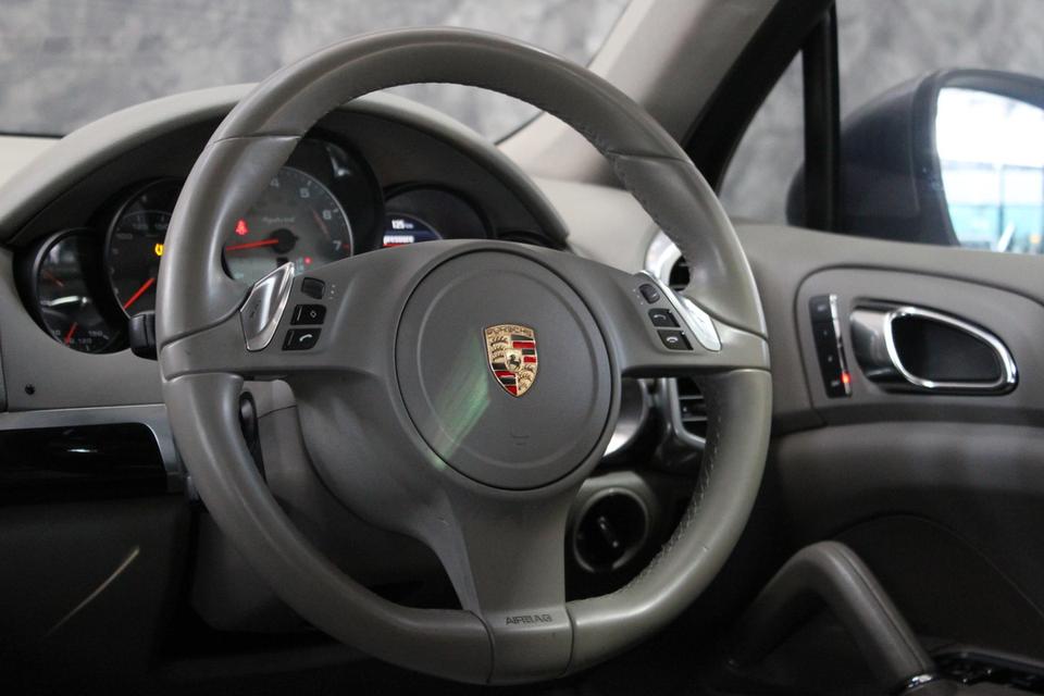 รหัสรถ JRS446 Porsche Cayenne Hybrid 2013 ราคาไม่ถึงล้านได้ไปคุ้มแน่นอน รูปที่ 12