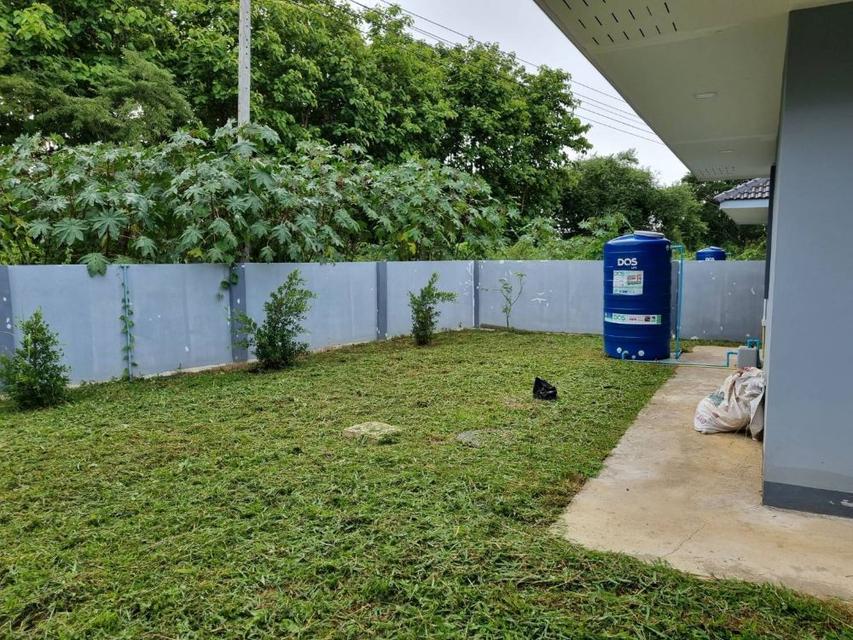 ขายบ้านเดี่ยว ชั้นเดียว สไตล์ปั้นหยา ลดพิเศษ 200,000 บ./หลัง พร้อมเข้าอยู่ ทำเลดี ห่างจากเชียงใหม่เพียง 20 กม. 15
