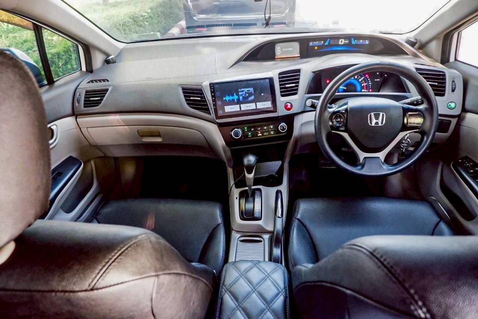 รหัสรถ QT6842 Honda Civic FB 1.8 S เกียร์ Auto สีขาว ปี2013 11