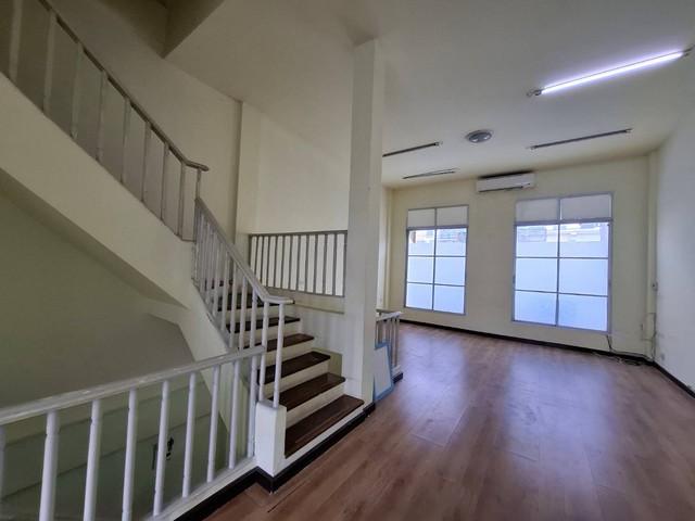 ให้เช่าโฮมออฟฟิศ4 ชั้น 23ตรว. ใกล้แยกรัชดา ลาดพร้าว ใกล้MRTสถานีลาดพร้าว300เมตร 5