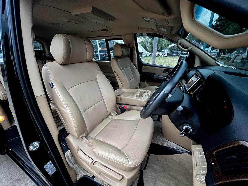ขสย Hyundai H1 2.5Deluxe ปี20 12
