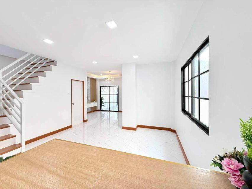 🔥 ฟรีโอน! ได้บ้าน 3 นอน #มีห้องนอนชั้นล่าง อยู่หนองจอกแบบนี้ คุ้มเกินราคา! 5