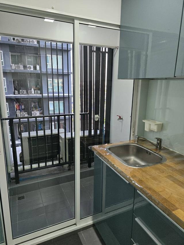 ให้เช่า คอนโดรีเจ้นท์โฮมบางซ่อน เฟส27 ติดรถไฟฟ้าสายสีม่วง สถานีบางซ่อน เฟอร์นิเจอร์ เครื่องใช้ไฟฟ้าครบ หิ้วกระเป๋าเข้าอยู่ได้เลย 1