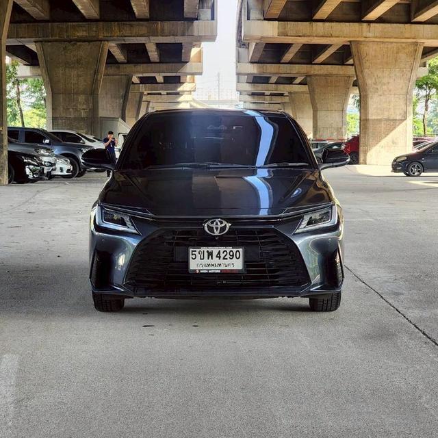 TOYOTA YARIS ATIV 1.2 PREMIUM LUXURY AT ปี 2024 รถสวยมือเดียว ไมล์น้อย 2