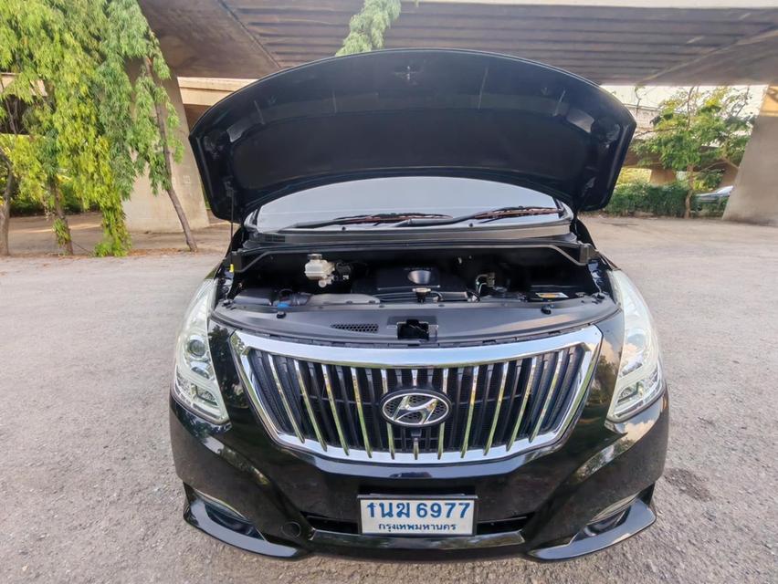 ขาย Hyundai H1 2.5Deluxe ปี17 18