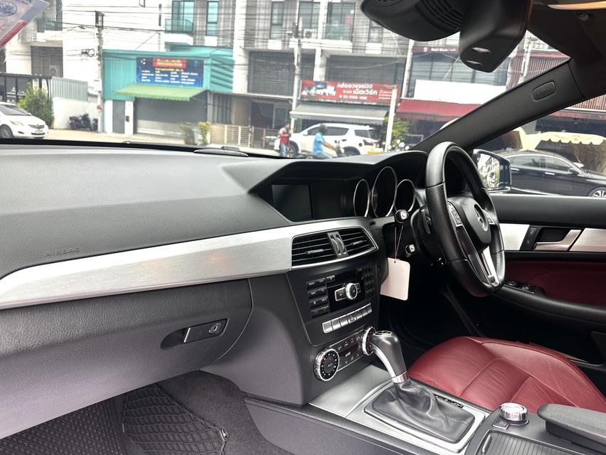 MERCEDES BENZ C180 Coupe' AMG ปี2013/15 2 ประตู เบาะหนังแดง ออกศูนย์ไทย 15