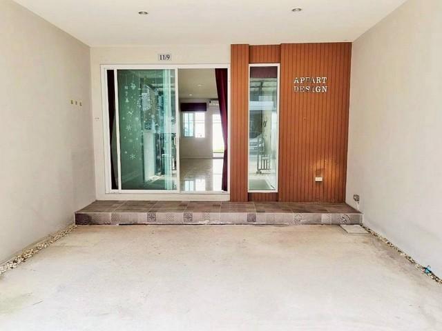 ทาวน์โฮม 3 ชั้น โครงการ นาราภัทร เอ็กซ์คลูซีฟ แจ้งวัฒนะ-สามัคคี 4