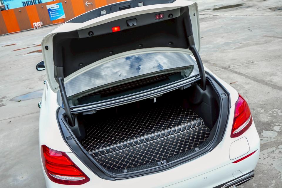 Mercedes-Benz E350e 2.0 Exclusive W213 AT 2018 รูปที่ 6