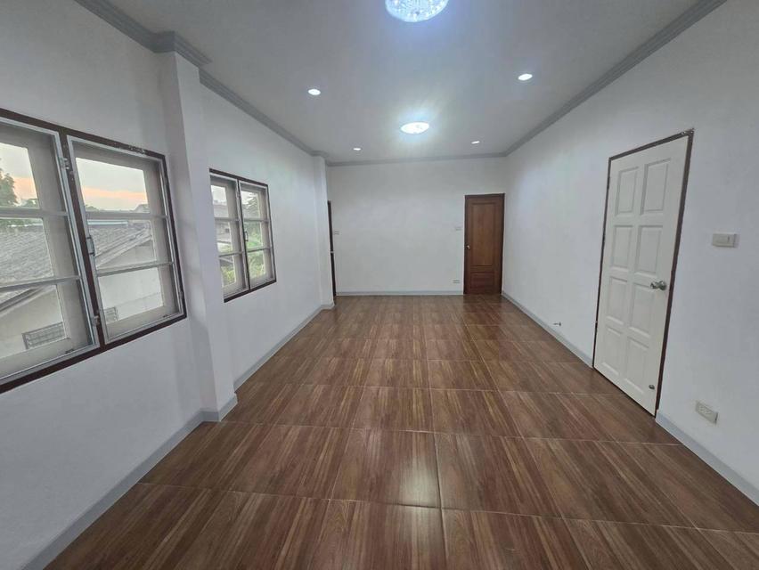 ขายหรือให้เช่าบ้านเดี่ยวรามคำแหง100ตร.วา 13