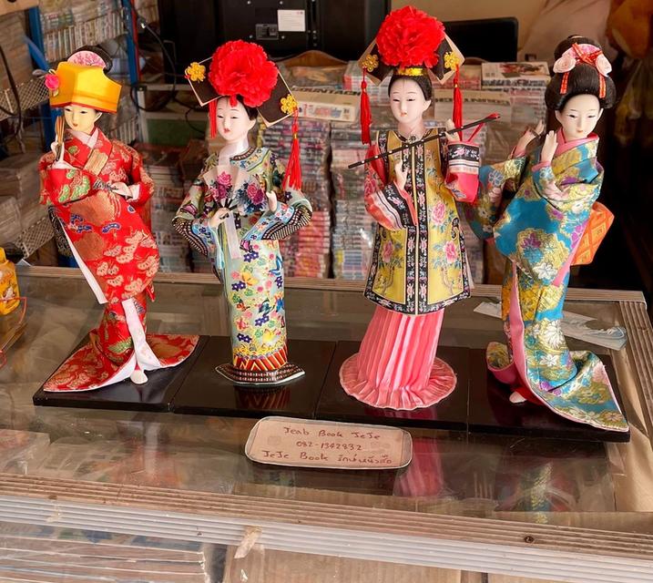 โมเดล ตุ๊กตาญี่ปุ่น กิโมโน ขายยกชุด