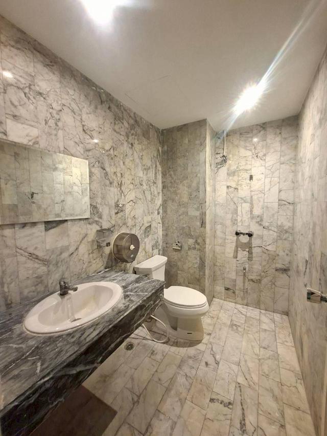 ให้เช่าทาวน์โฮม 4 ชั้น+ดาดฟ้า ในเอกมัย ใกล้ดองกี้มอลล์ทองหล่อ-เอกมัย (N.1826) 7