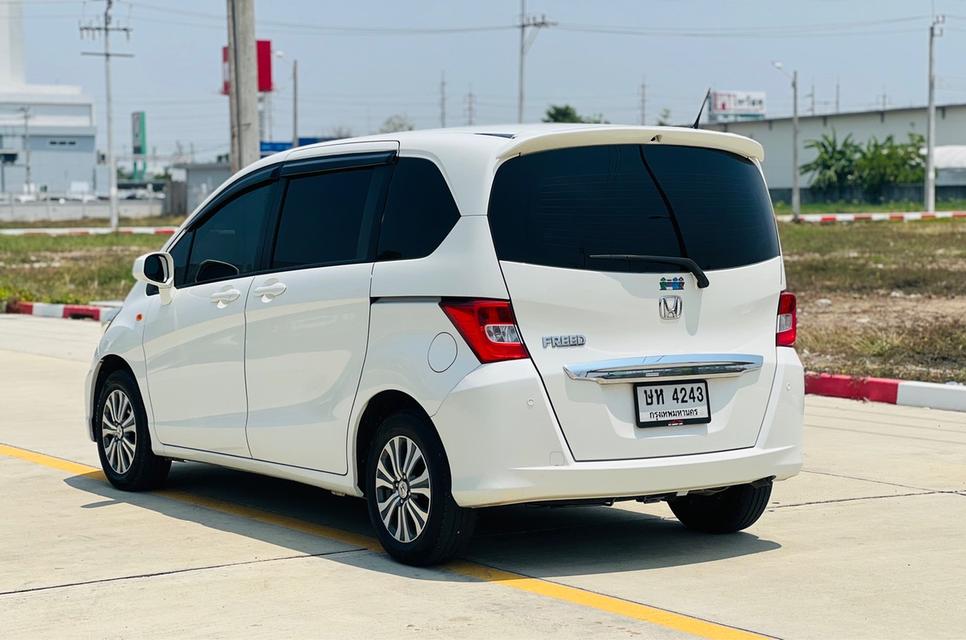 2013 Honda freed