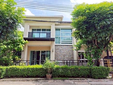 หมู่บ้านบางกอก บูเลอวาร์ด (สาทร-ปิ่นเกล้า1)