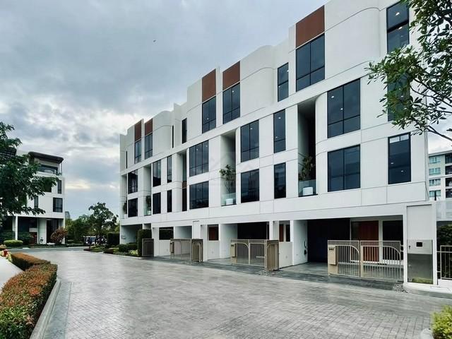 ขายทาวน์โฮม 3.5 ชั้น 212 ตรม. เดมี สาธุ 49 DEMI Sathu 49 ย่านพระราม 3 พร้อม EV Charger ใกล้ King’s Collage International 1