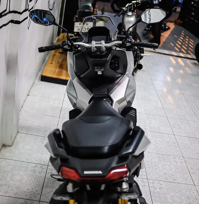 มอเตอร์ไซค์สวยๆราคาดี Honda ADV160 5