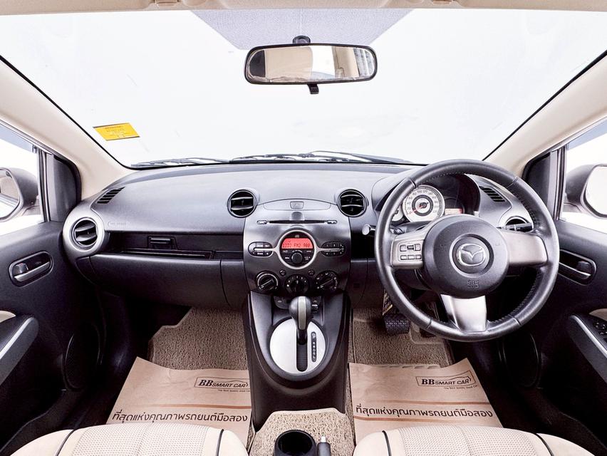 MAZDA  2 1.5 MAXX SEDAN  2010  7