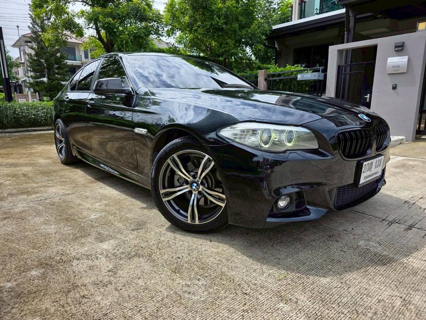 BMW 528i
