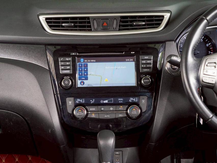 NISSAN X-TRAIL 2.0V 4WD ปี จด 2016 สภาพสวยเดิมๆ 9