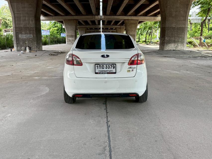 ขายรถ Ford Fiesta 1.5S ปี 2013 สีขาว เกียร์ออโต้