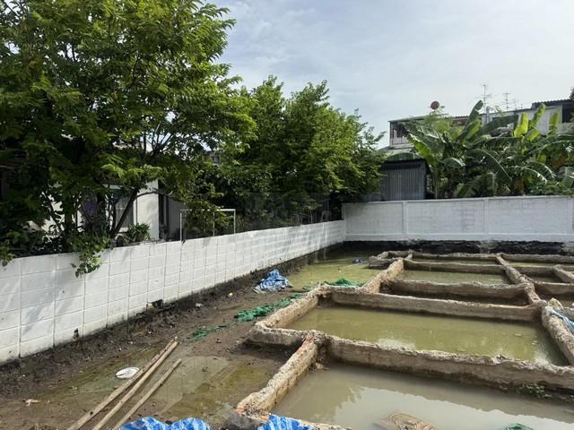 ขายที่ดิน 60 ตารางวา ซอยนวมินทร์ 26 แยก 4 หน้าที่ดินหันทิศเหนือ เหมาะสร้างบ้านพักอาศัย บรรยากาศเงียบสงบน่าอยู่ ใกล้สวนนว 8