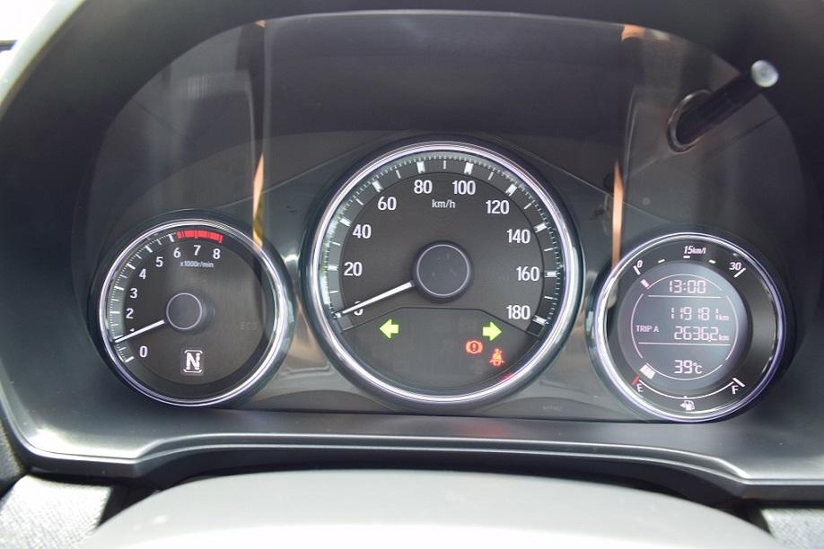 ออกรถแค่ 99 กับ HONDA BR-V ตัวท็ฮป รถครอบครัว 7 ทีีนั่งชุดแต่งรอบคัน เครื่อง150ccนิ่มๆ ช่วงล่างดี เบาะหนังแท้ 3 ตอน รับประกันหลังการขาย โทร 0957401229 รูปที่ 6