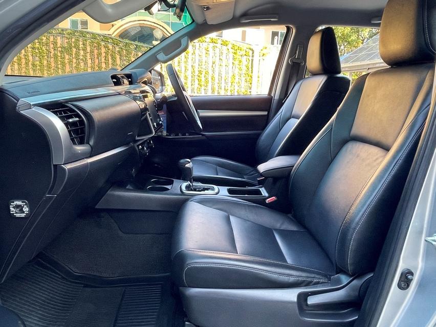 TOYOTA HILUX REVO DOUBLE CAB 2.8 HIGH 4WD ปี 2022 AUTO 4X4 สภาพนางฟ้า รูปที่ 11