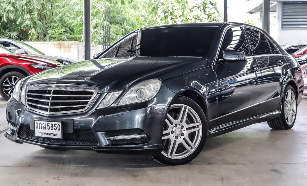 ขาย BENZ E-CLASS E200 CGI   โฉม W212 ปี 2012