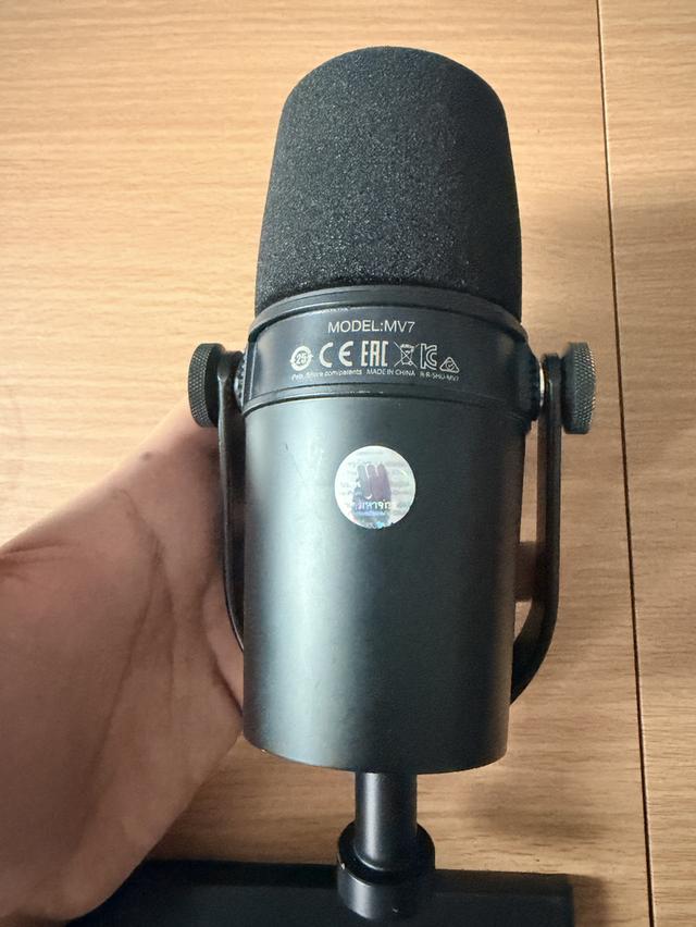 ไมค์ Shure MV7 มือสอง อุปกรณ์ครบ 3