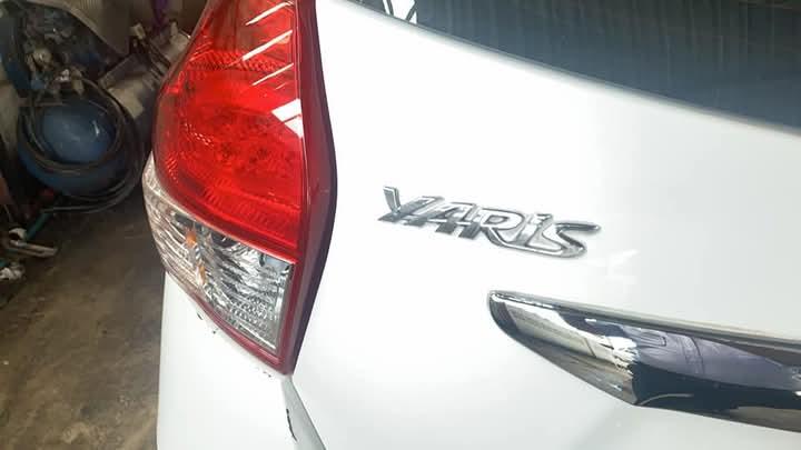 Toyota Yaris สีขาว 9