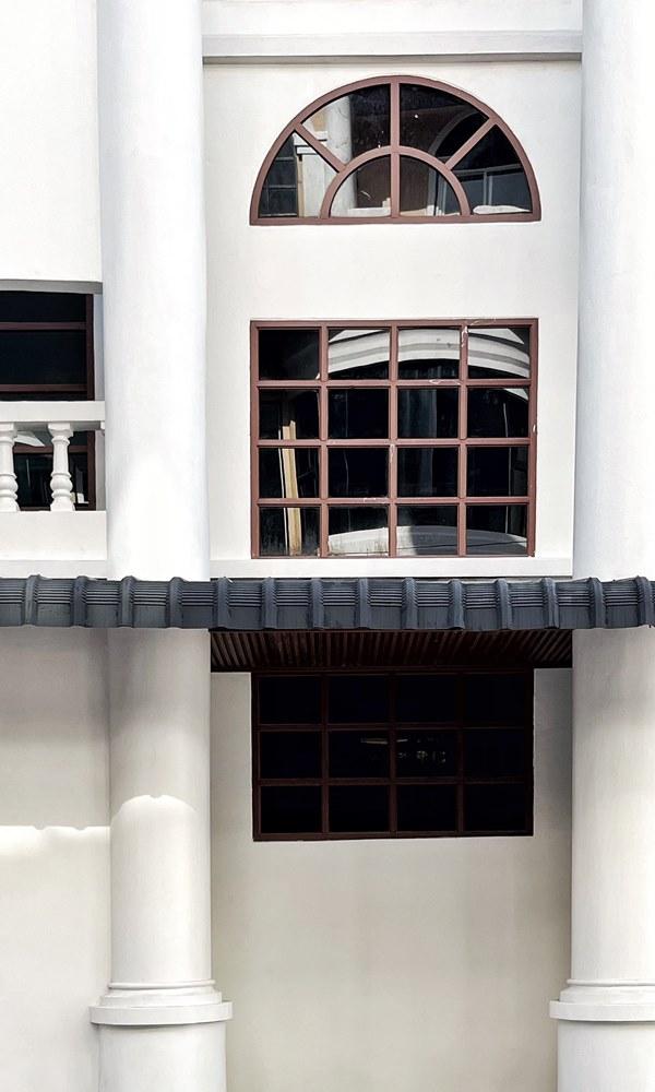(Owner Post) ปล่อยเช่า WHITE MANSION – บ้าน 5 ชั้นหรู ใจกลางกรุงเทพฯ ทองหล่อซอย 25 ใกล้บีทีเอส โทร 06-3559-5941 5
