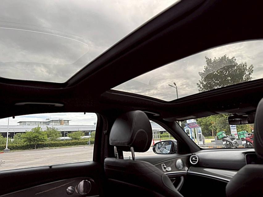 Benz E350e AMG Plug-in Hybrid 11