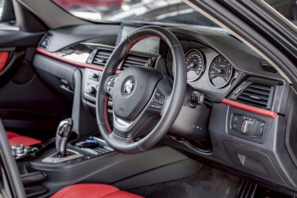 รหัสรถ NP13  BMW 320d SPORT ปีรถ : 2013 รูปที่ 13