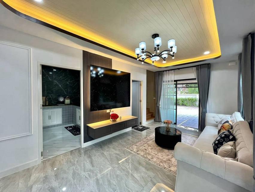 หมู่บ้านฟ้าปิยรมย์เทอร์เร่ ทางด่วนวงแหวน ลำลูกกาคลอง6 ทาวน์เฮาส์ 2 ชั้น ตกแต่งใหม่พร้อมอยู่ สไตล์ Modern Luxury  พร้อมเฟอร์นิเจอร์ ตามรูป 8